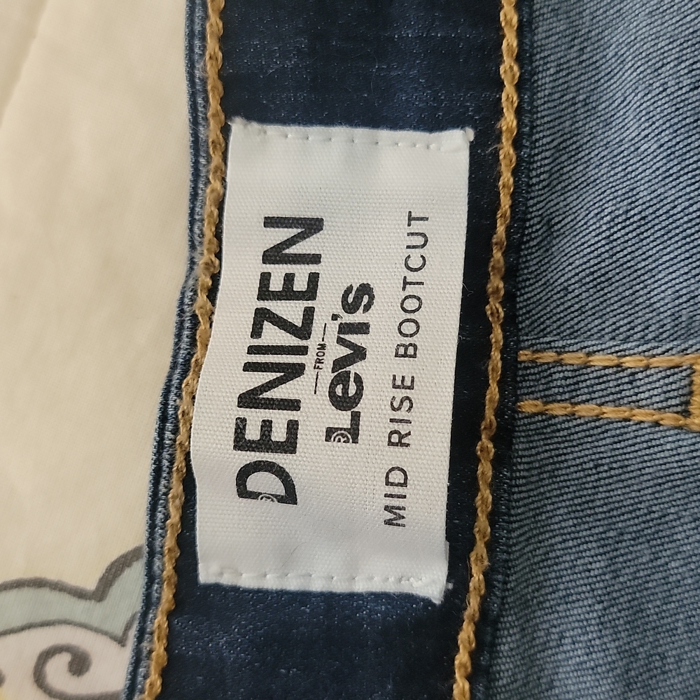 Levi's Denizen - Picture 3 of 4